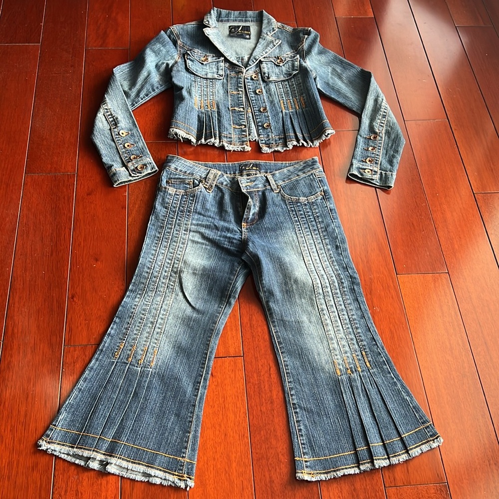 2-piece Denim Blue Jean Set with intricate details and designs!